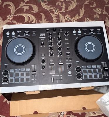 Ddj flx4 Yangidek