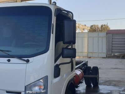 Isuzu shassi 2014