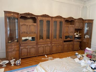 Продаем мебель стенка в комплекте из 7 штук на 7 метров