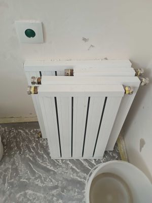 Продается котел бу и отопительные батареи