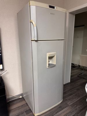 Продается холодильник BEKO (Турция)