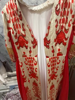 Kelin ansambil sotiladi