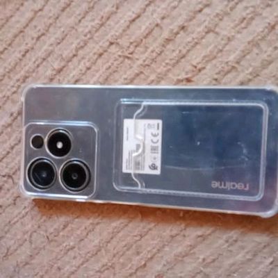 xotira 8/18 Realmi S 61 telefoni sotiladi