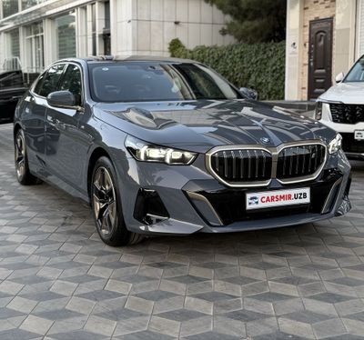 Bmw i5 35L Full