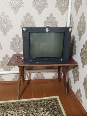 televizor sotiladi