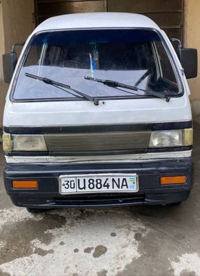 Damas yil 2003 rangi oq sotiladi