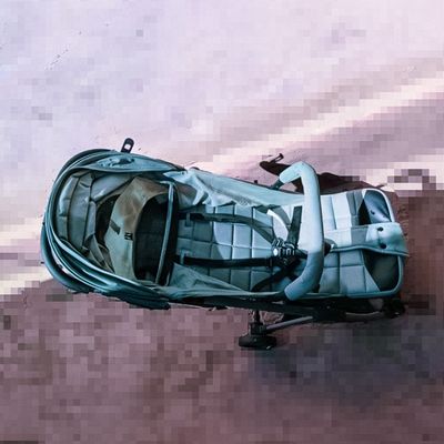 Уютная коляска для малыша и велосипед для прогулок