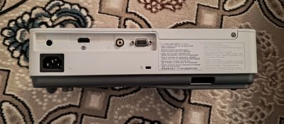 Sony proektor kafolati bor ishlashi juda yaxshi