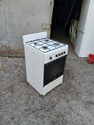 Продаётся газ плиту состояние отличное