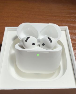 AirPods 4 Оригинал, Идеальные, Использовались лишь раз после открытия