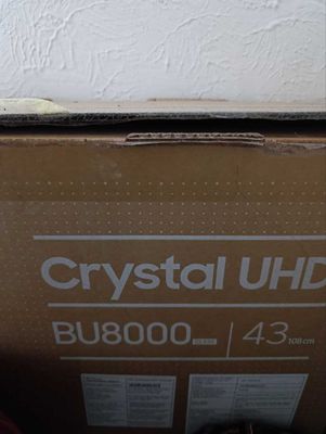 Samsung 43" Crystal UHD BU8000 Платформа Smart Dynamic Crystal Color