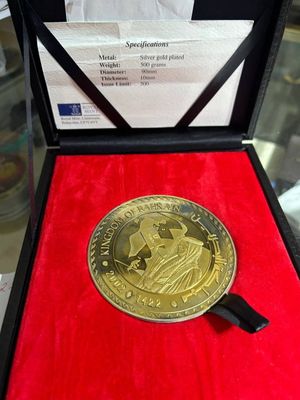 Тоза кумушдан Араб медали