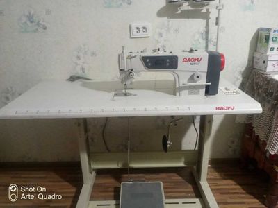 Продаётся новая электрическая швейная машина