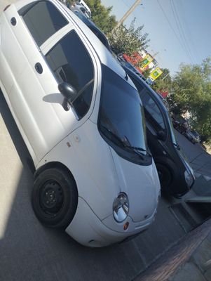 Matiz oq yili 2004