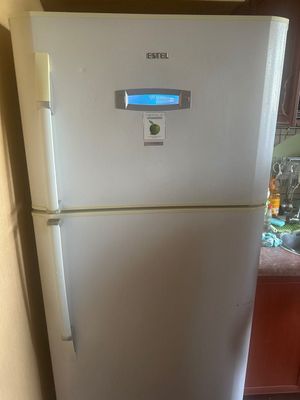 Холодильник Vestel