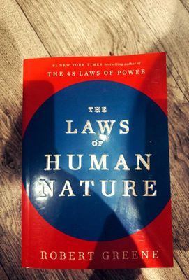 48 LAWS of Power (original)