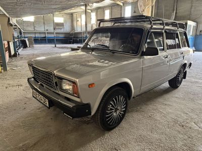 Jiguli 2104 sotiladi