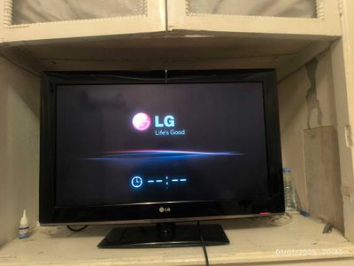 Продам телевизор LG 32LK330 корейский оригинальный 2011 года выпуска