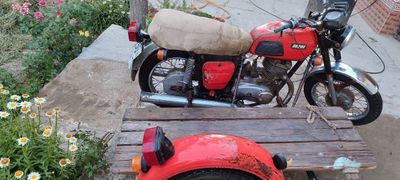 Motosikl lyulkalik faqat akkumlyatori yuq boshqa aybi yuq yuradi