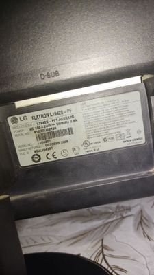Монитор Б/У, LG 2008 года, рабочий, подходящий для офисных работ