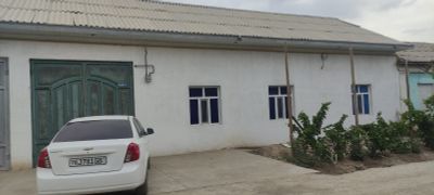 Uy sotiladi Gʻubdin mahalla bahor koʻchasi 7.narxi 800 mil kelishamiz