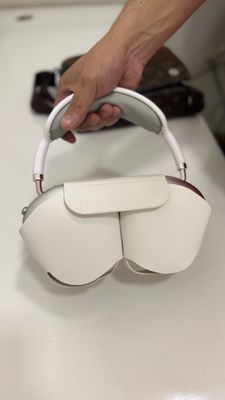 Продается наушники Airpods Max