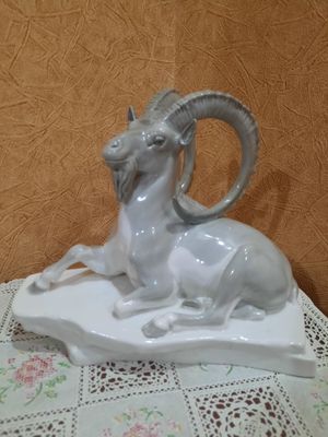 Большая скульптура «Архар». СССР, ЛФЗ, скульптор Б.Я. Воробьев, художн