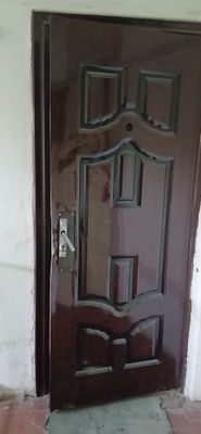 Uy sotiladi/ 3 xona