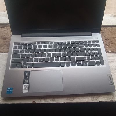 Lenovo. Ram8. 512gb. srochni sotiladi