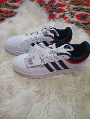 Krasofka adidas 45razmer
