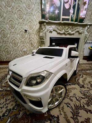 Большой и крепкий AMG GL 63 детский машина электромобил