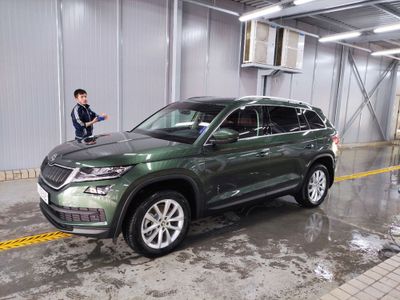 Продается Skoda Kodiak (Шкода кодиак) 2021, зеленый