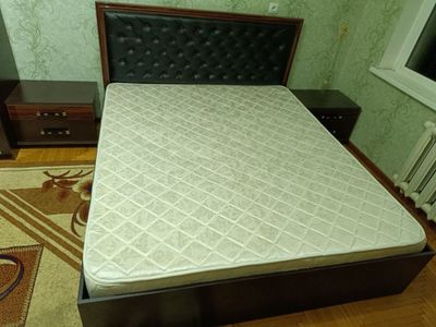 Спальная кровать