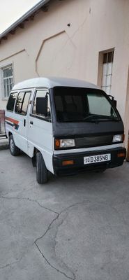Oq Damas 2002 yil