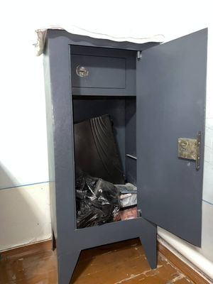 Сейф сотилади холати яхши