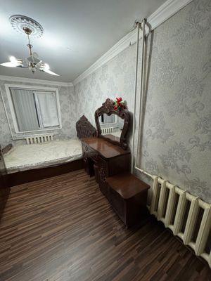 Сдам квартиру семейной паре без детей и животных на долгий срок