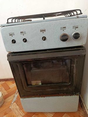 Gaz plita sotiladi, b/u, 150 000