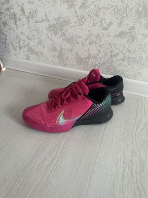 Nike оригинал размер 41