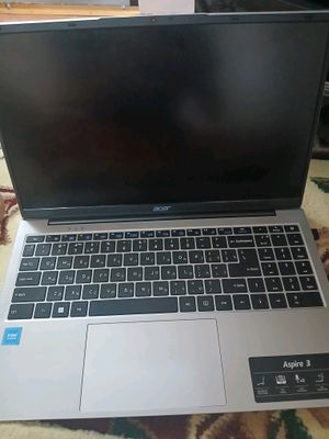 acer notbuk 8/256GB