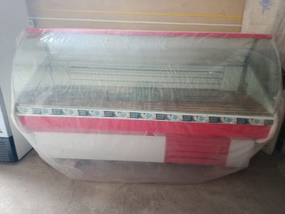 Vetrinalik xolodilnik sotiladi!