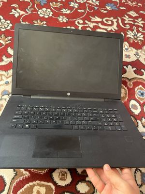 Noutbuk sotiladi narxi 470$