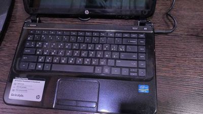 Ноутбук HP Pavilion TouchSmart 14 sleekbook