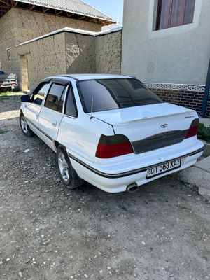Daewo neksiya 1 oq yili