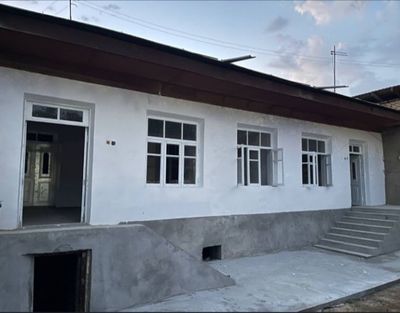 Аренда шайхонтовур 2 хона студентлага кизла ёки болларга берилади Шай