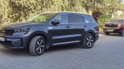 Kia Sorento 2.5 AT • 2022 г. • пробег 33 800 км • сост. идеал• 7 мест