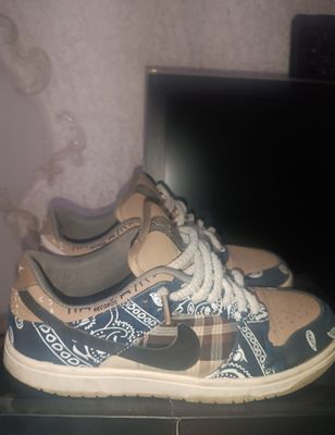Продаю красотки nike sb dank cactus jack по всем вопросам в ТГ xd118