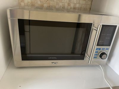 Продается Микроволновка Vitek и Стиральная машина LG 8kg