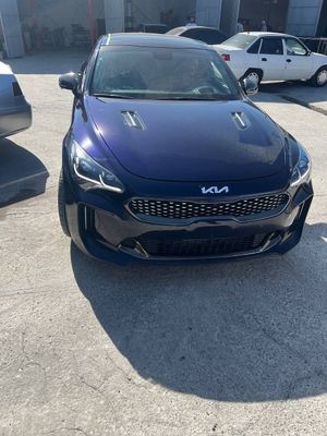 Kia Stinger sotiladi