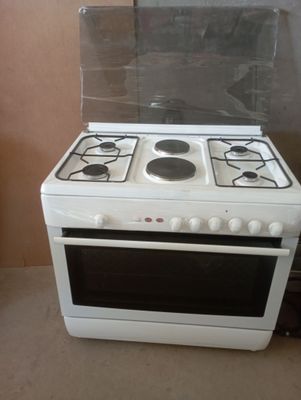 Газовая плита 4 комфорки 2 электрические