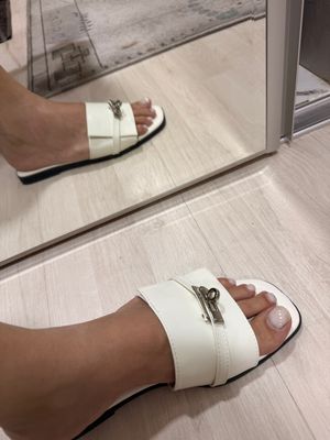 Шлепки Hermes